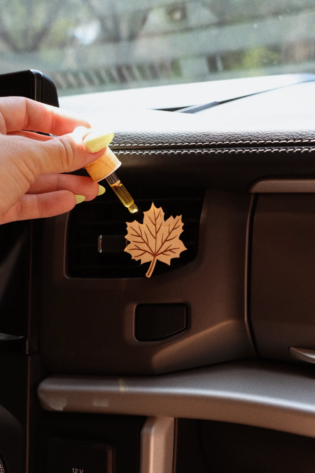Maple Leaf Essential Oil Air Vent Diffuser