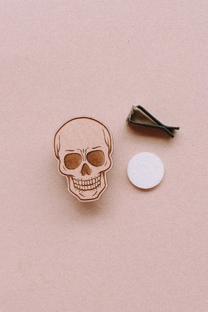 Skull Wood Essential Oil Air Vent Diffuser (Halloween)
